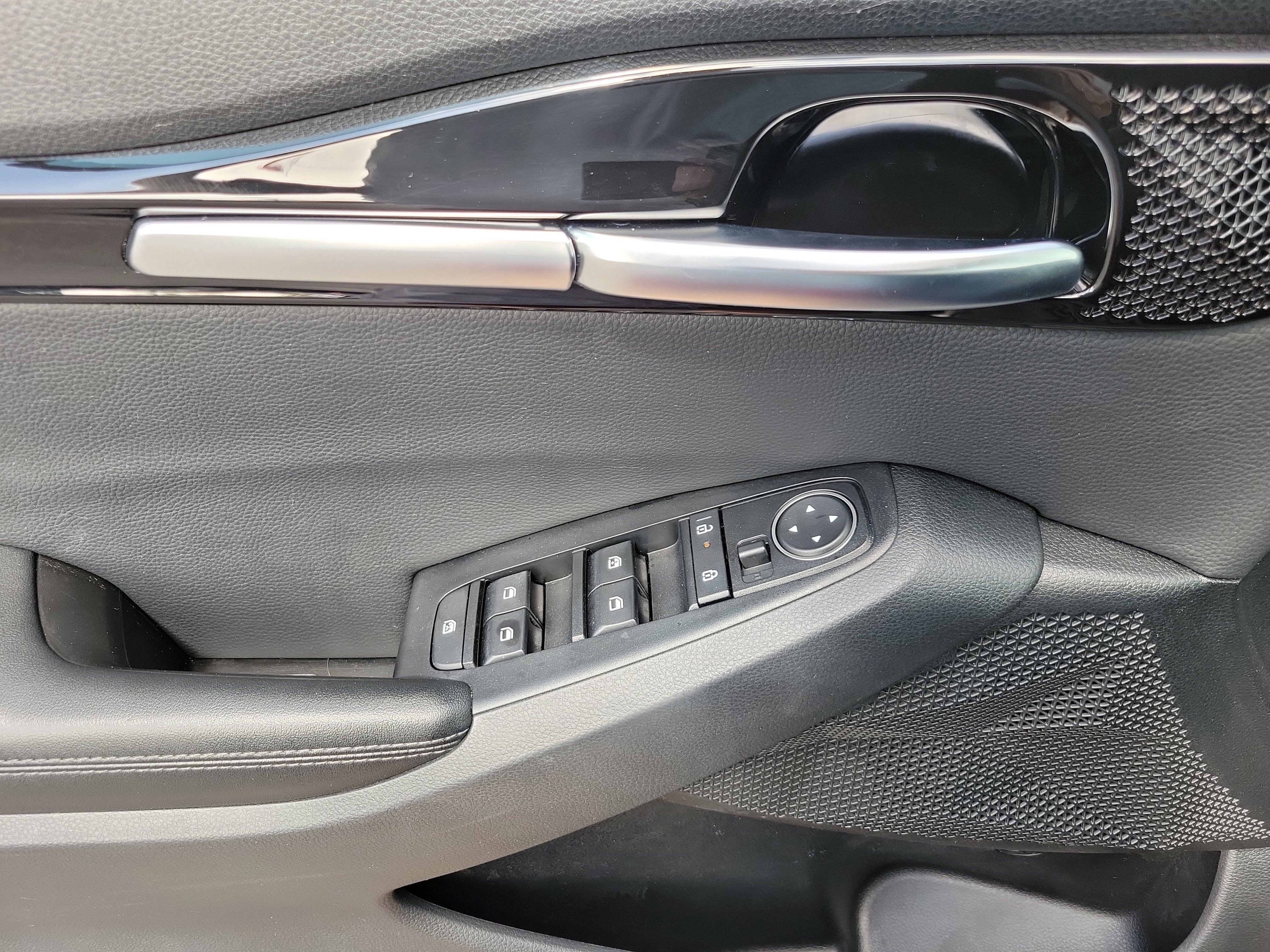 Used 2024 Kia Seltos EX image 7