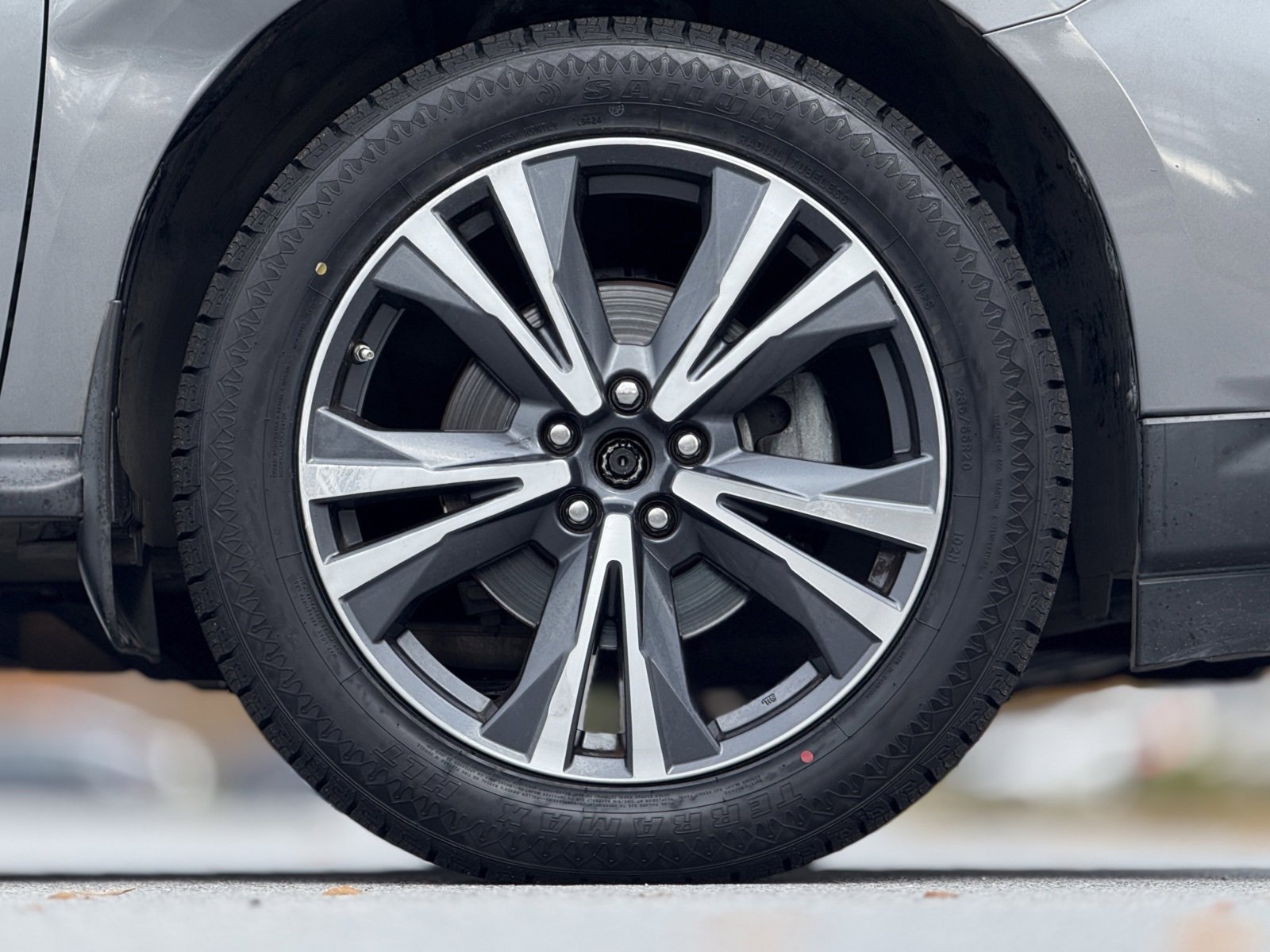 Used 2018 Nissan Pathfinder Platinum image 20