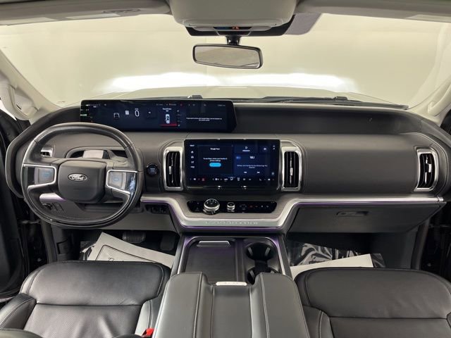 Used 2025 Ford Expedition Platinum image 38