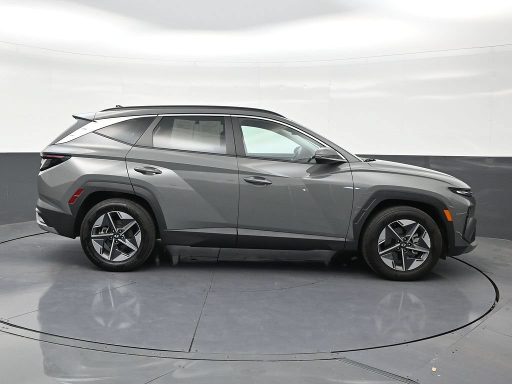 Used 2025 Hyundai Tucson SEL FWD image 6
