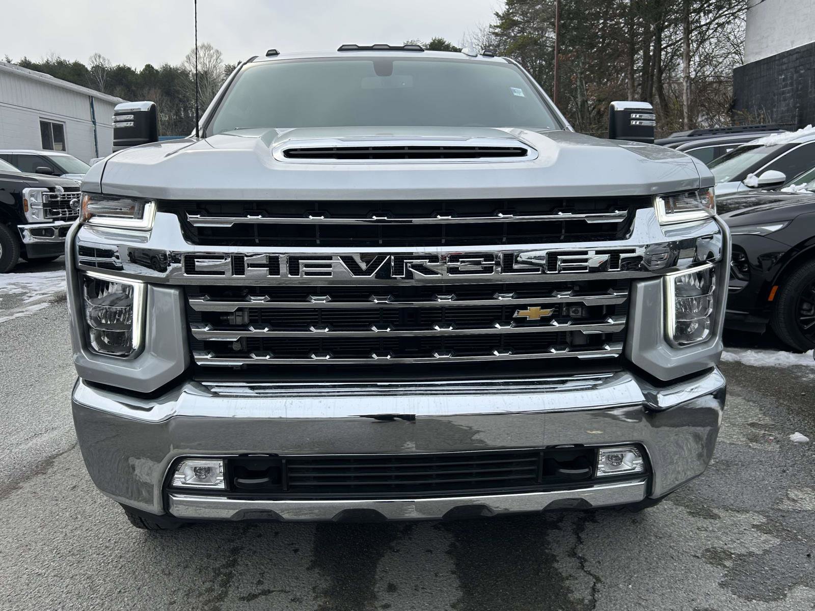 Used 2021 Chevrolet Silverado 3500 LTZ w/ LTZ Convenience Package image 8