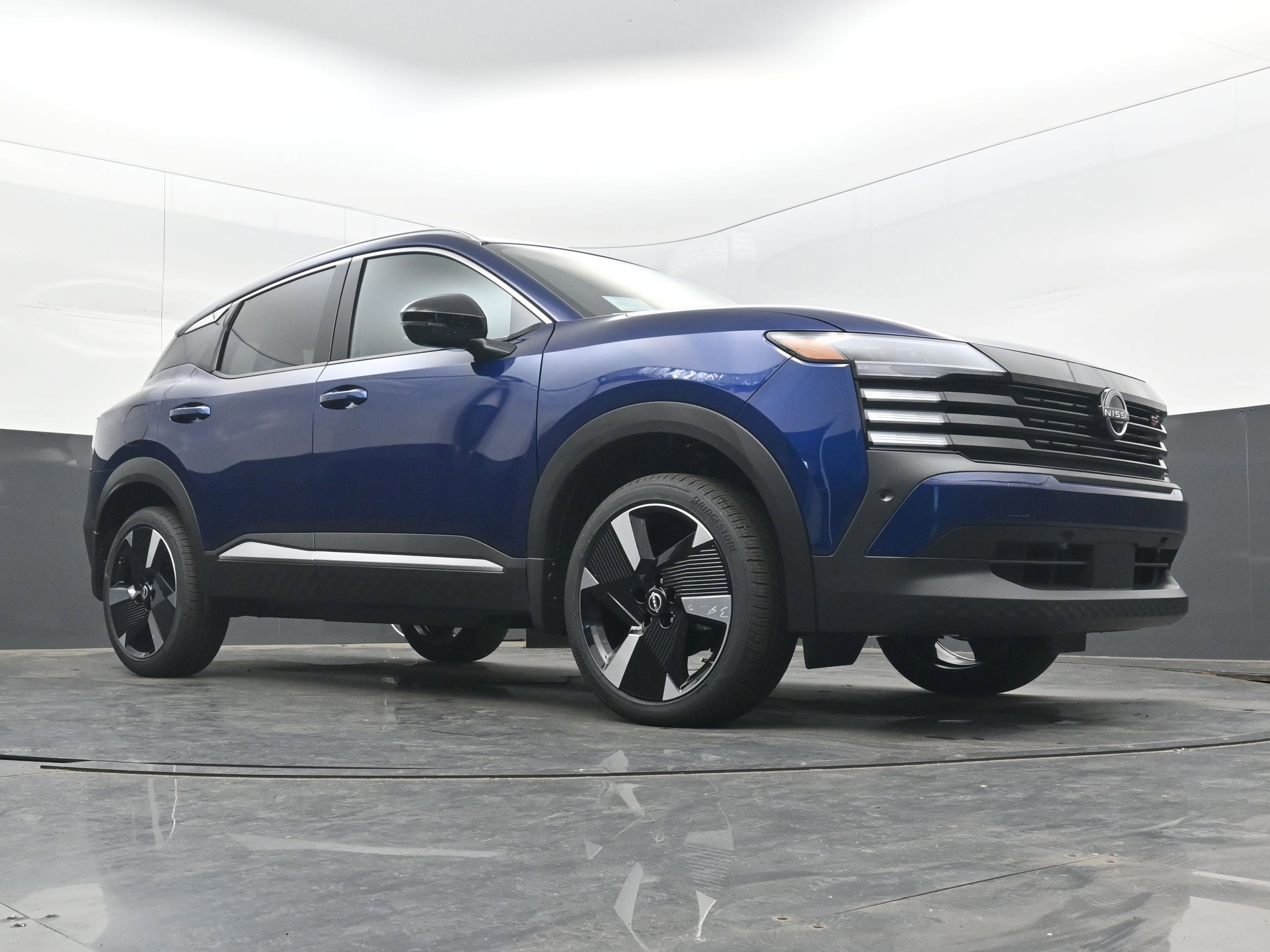 New 2026 Nissan Kicks SR w/ SR Premium Package image 23