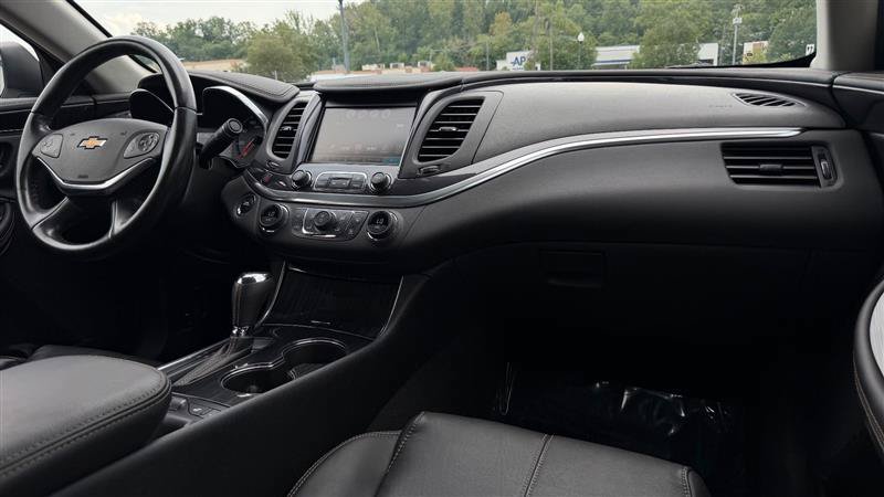 Used 2018 Chevrolet Impala LT w/ LT Leather Package FWD image 35