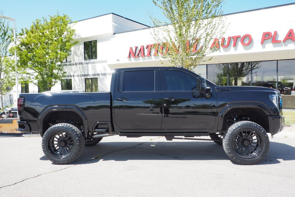 Used 2026 GMC Sierra 3500 Denali w/ Technology Package AWD/4WD image 8