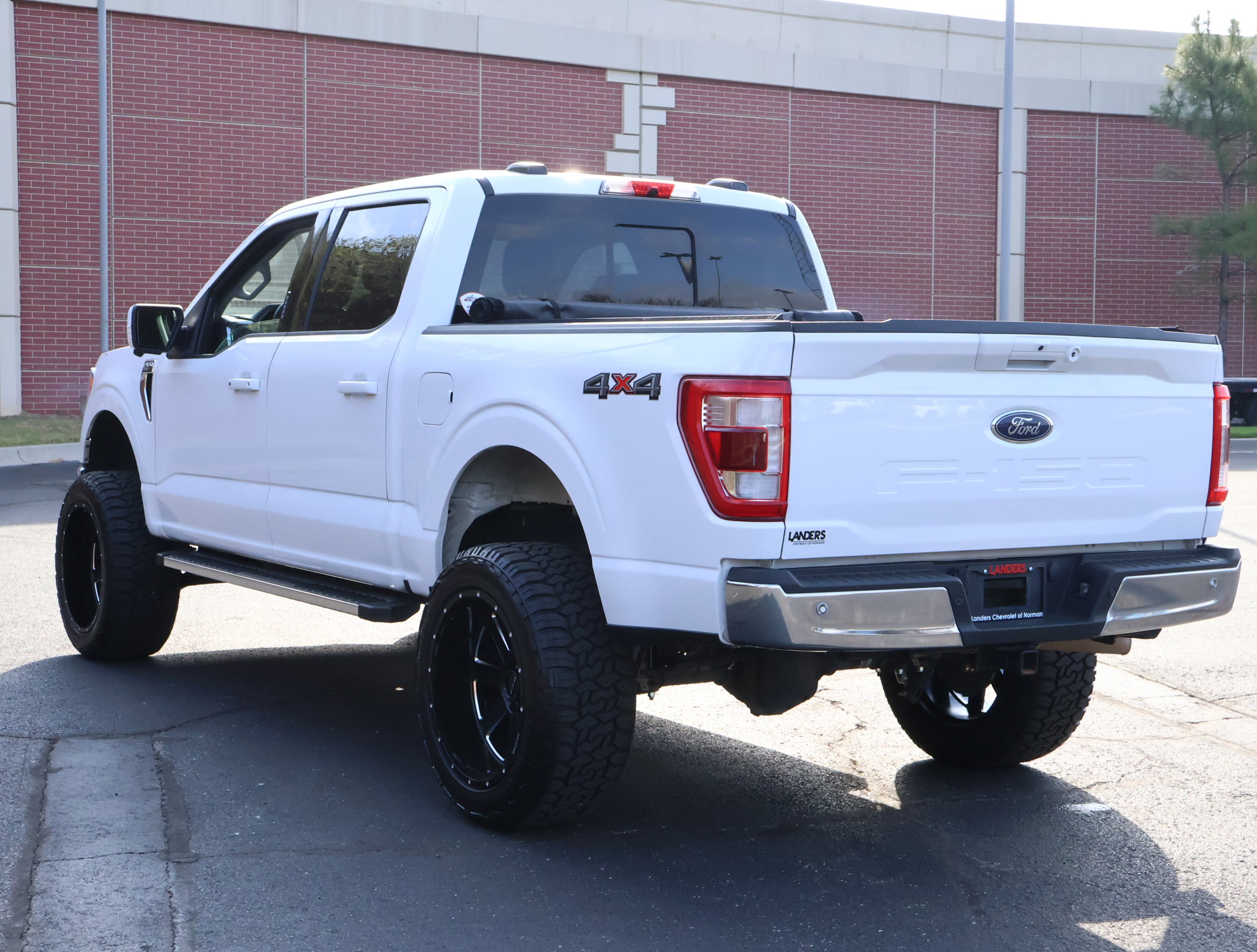 Used 2022 Ford F150 Lariat w/ Trailer Tow Package AWD/4WD image 6