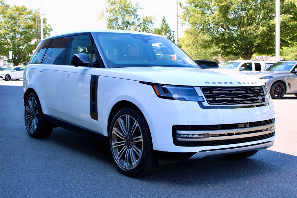 New 2027 Land Rover Range Rover SE AWD/4WD image 2