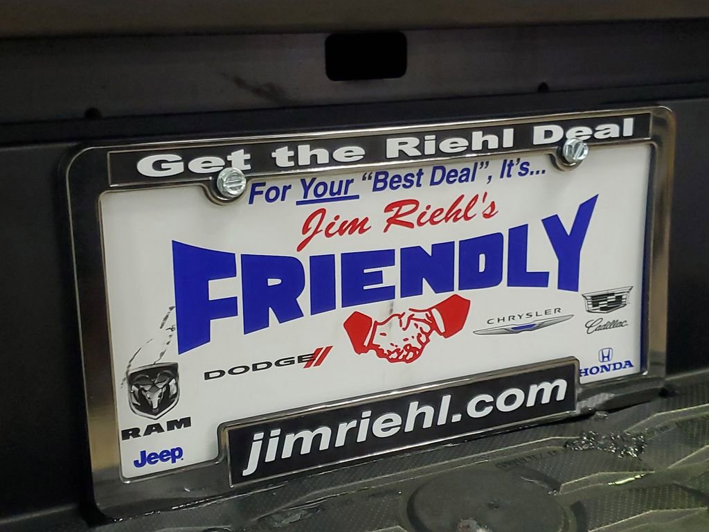 Used 2019 Toyota Tundra 4x4 CrewMax image 9