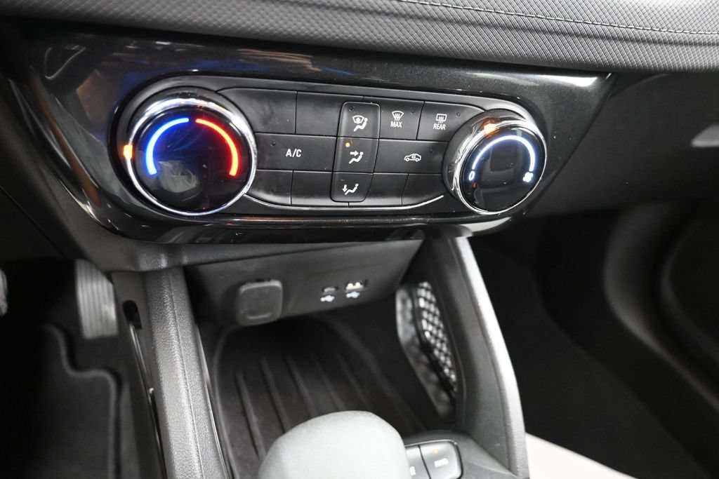 Used 2025 Chevrolet TrailBlazer LT AWD/4WD image 20