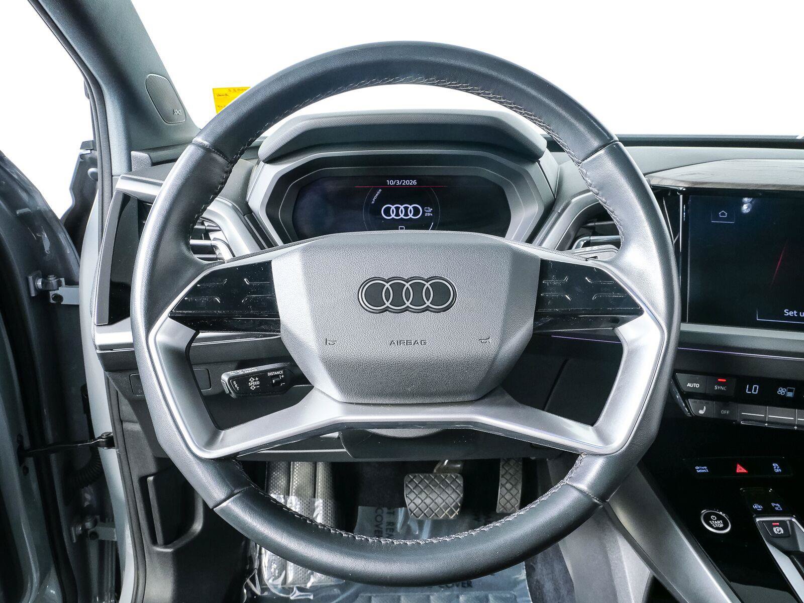 Used 2023 Audi Q4 e-tron Premium Plus w/ Premium Plus RWD image 9