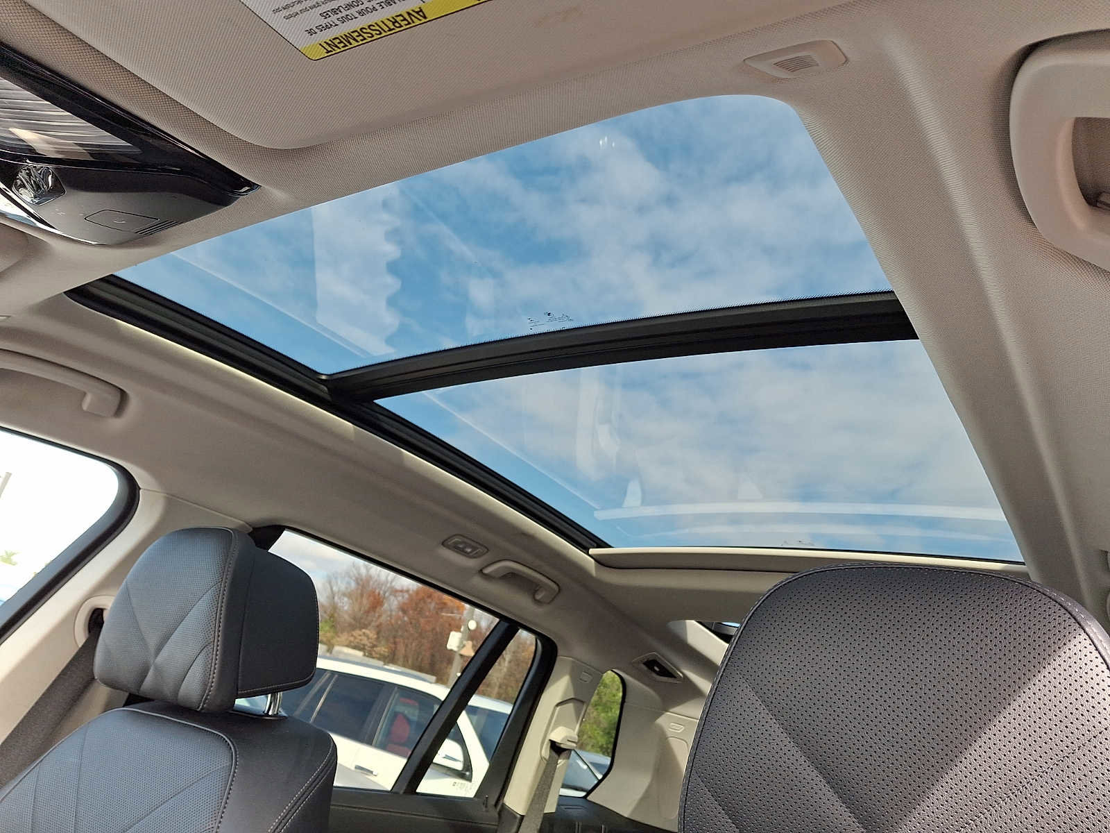 Used 2023 BMW X7 xDrive40i w/ Premium Package image 10