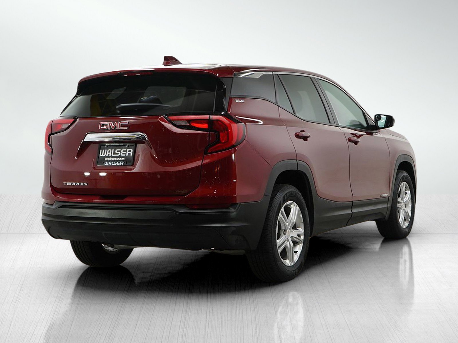 Used 2018 GMC Terrain SLE image 5