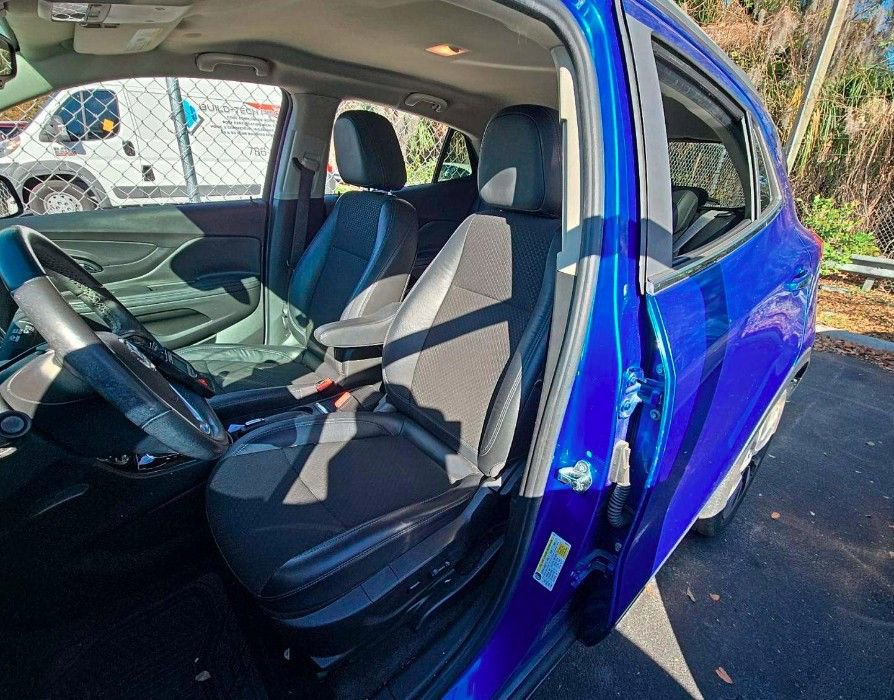 Used 2017 Buick Encore Preferred image 5