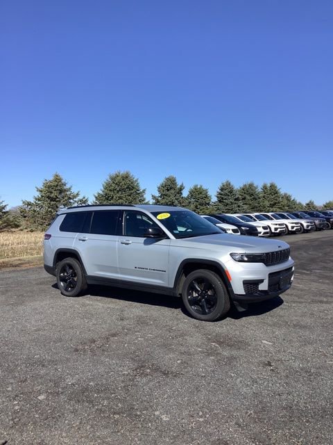 Certified 2021 Jeep Grand Cherokee L Laredo image 2
