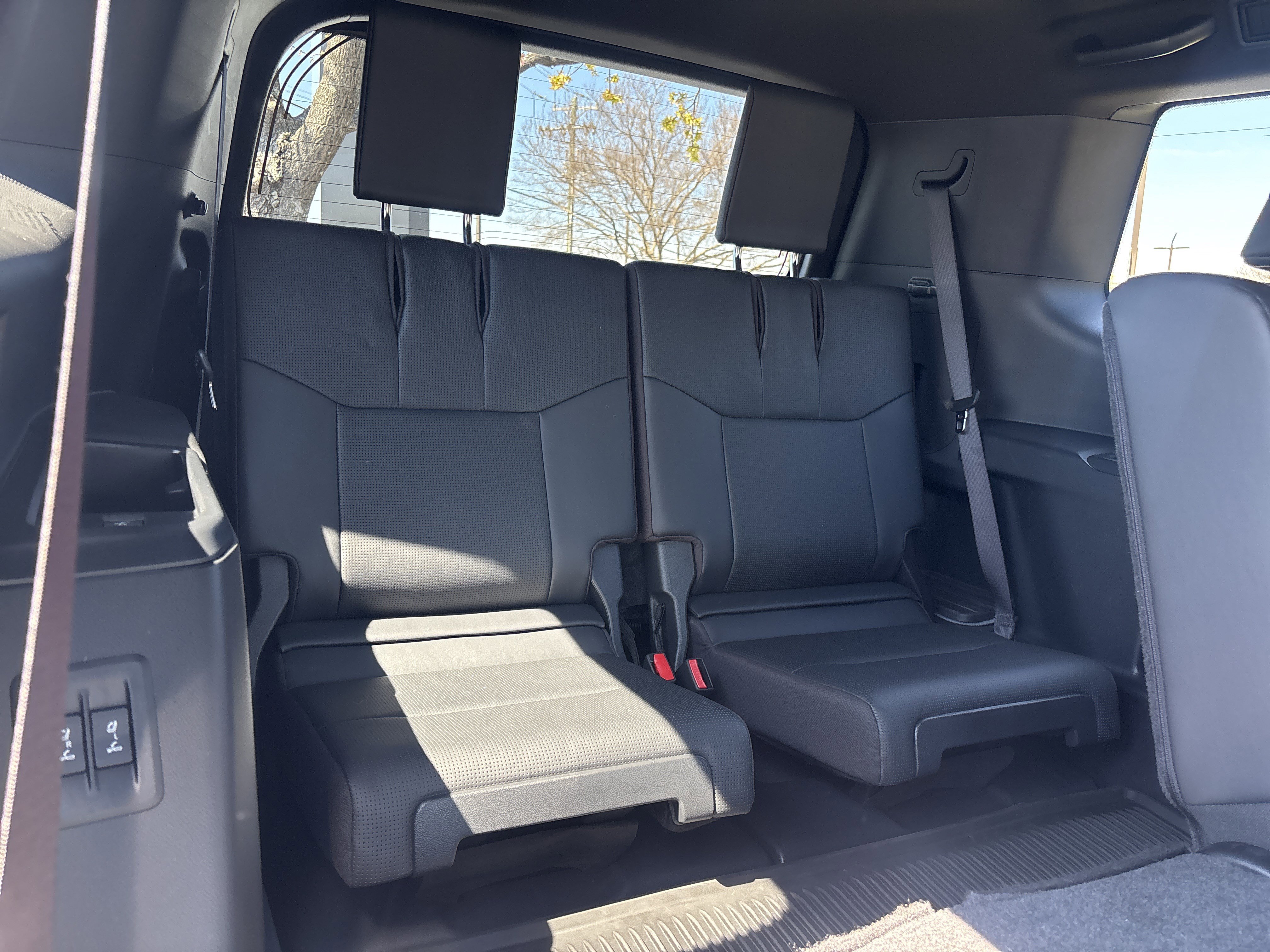 Used 2024 Lexus GX 550 550 Luxury w/ Accessory Package (31) image 33