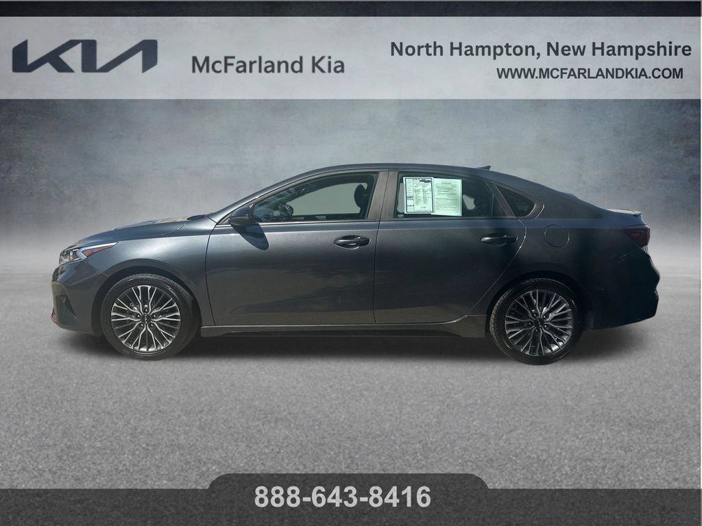 Used 2023 Kia Forte GT-Line w/ GT-Line Technology Package FWD image 3