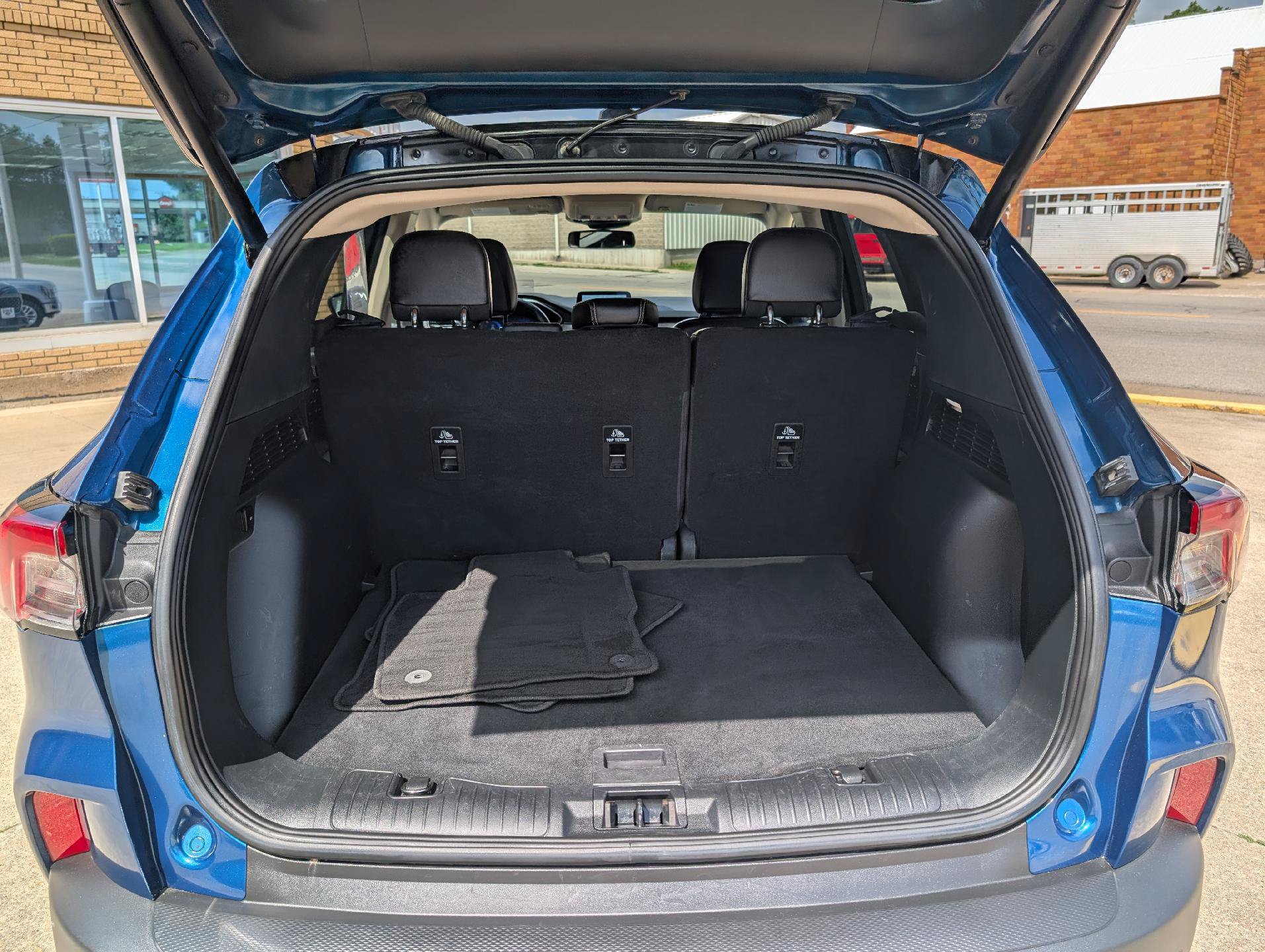 Used 2020 Ford Escape Titanium AWD/4WD image 14