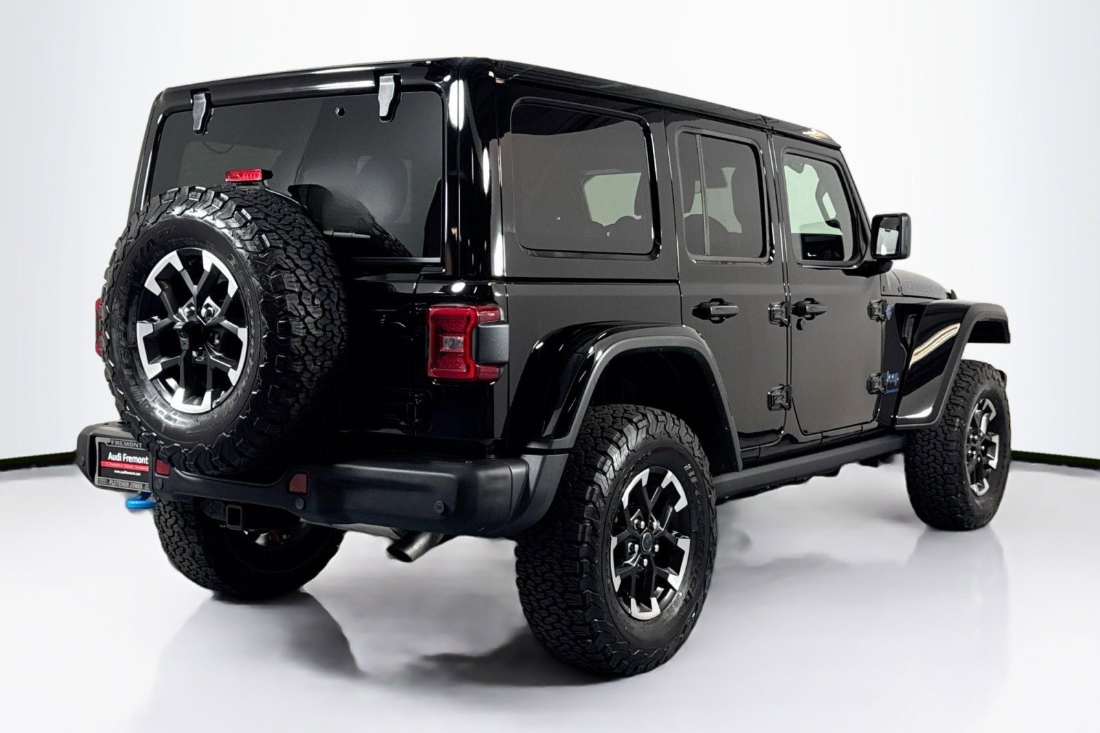 Used 2025 Jeep Wrangler Unlimited Rubicon 4xe image 5