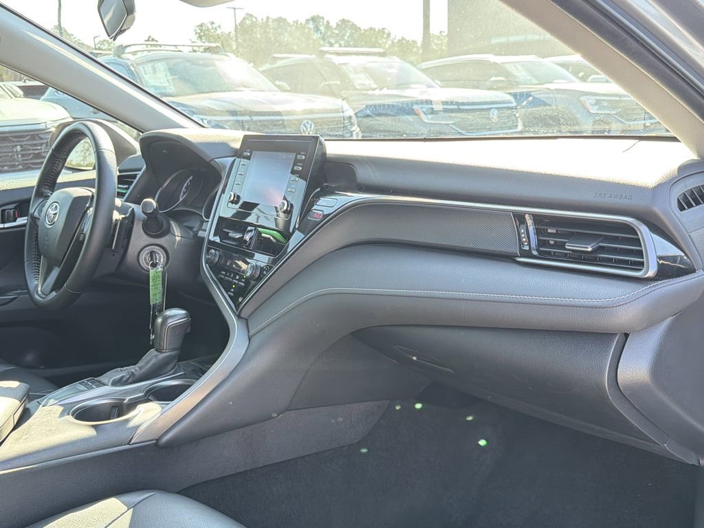 Used 2022 Toyota Camry SE image 20