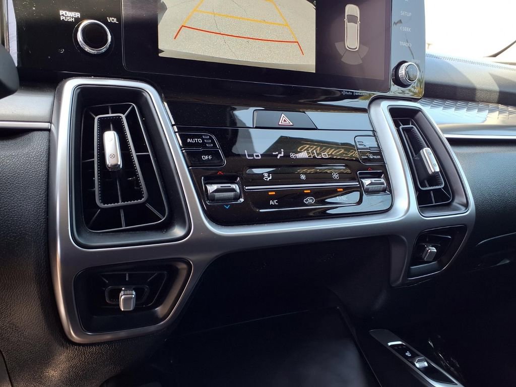 Certified 2023 Kia Sorento S image 17