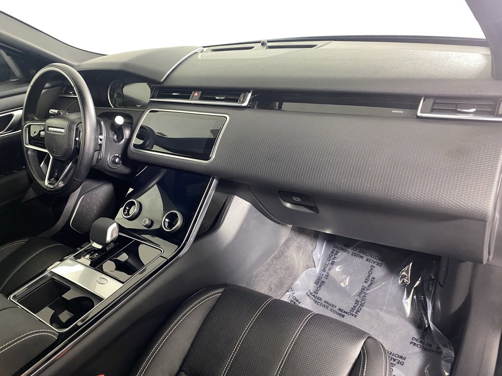 Used 2022 Land Rover Range Rover Velar R-Dynamic S image 28