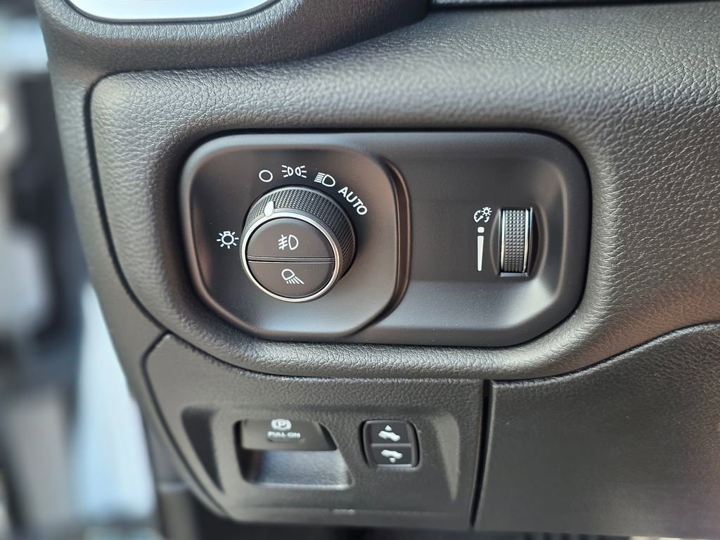 Used 2024 RAM 1500 Big Horn image 35
