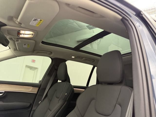 New 2026 Volvo XC90 B6 Core w/ Protection Package Premier AWD/4WD image 14