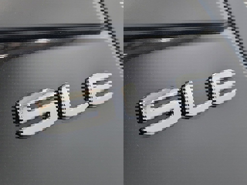 Used 2022 GMC Terrain SLE image 9