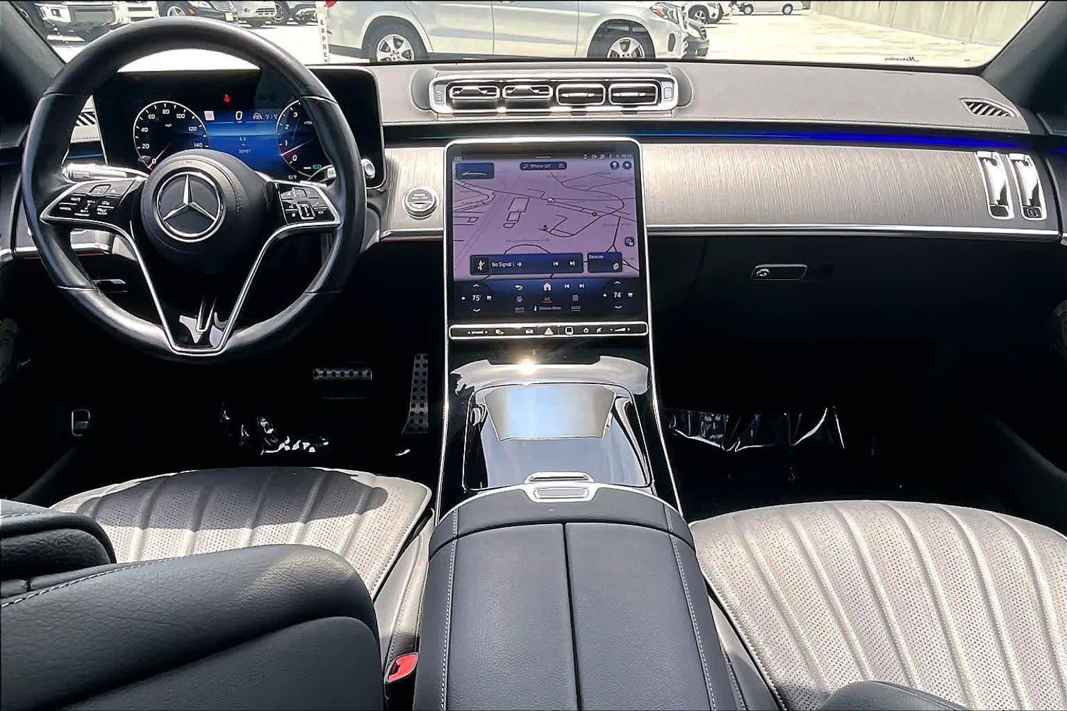Used 2022 Mercedes-Benz S 500 4MATIC w/ AMG Line Package image 16