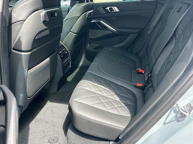 New 2027 BMW X6 xDrive40i w/ Climate Comfort Package AWD/4WD image 5