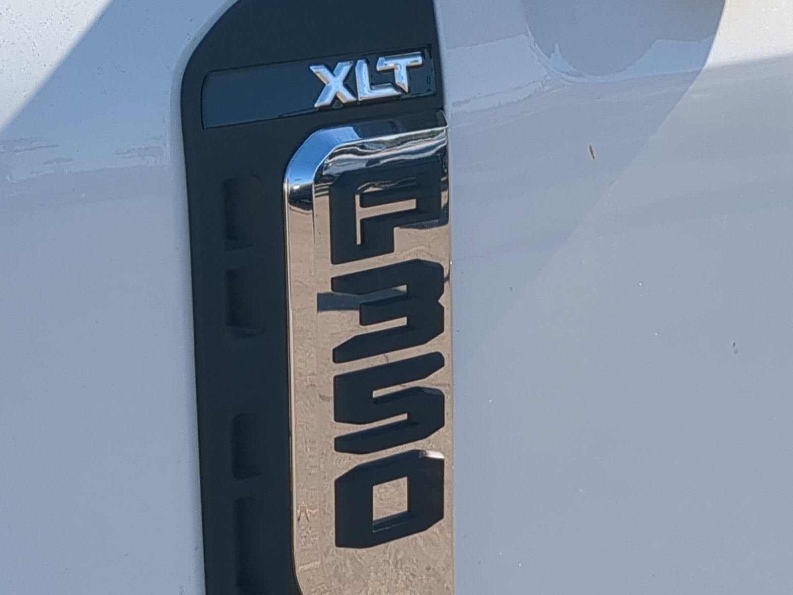 New 2026 Ford F350 XLT w/ XLT Premium Package AWD/4WD image 24