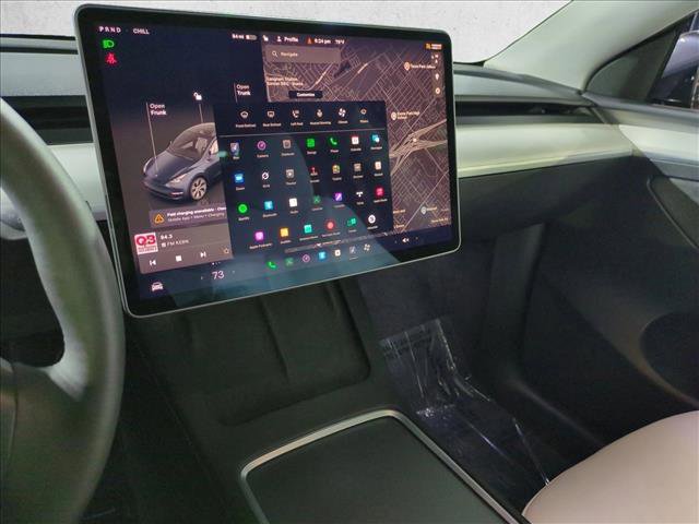 Used 2024 Tesla Model Y 2WD image 15