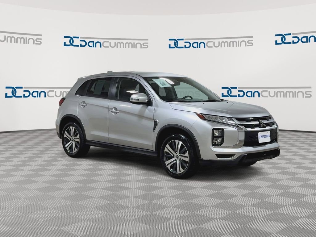 Used 2024 Mitsubishi Outlander Sport ES AWD/4WD image 2