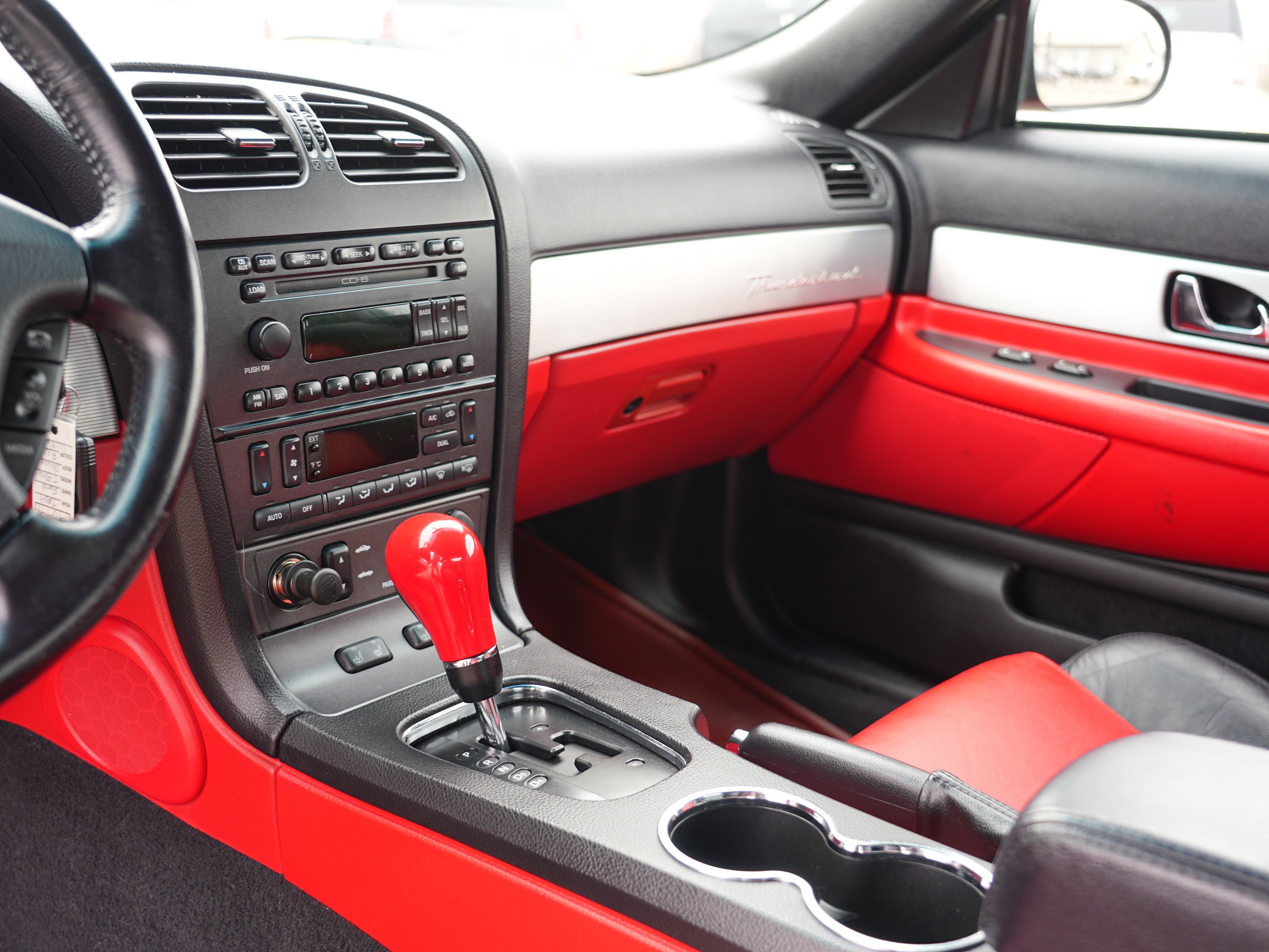 Used 2004 Ford Thunderbird Deluxe image 21