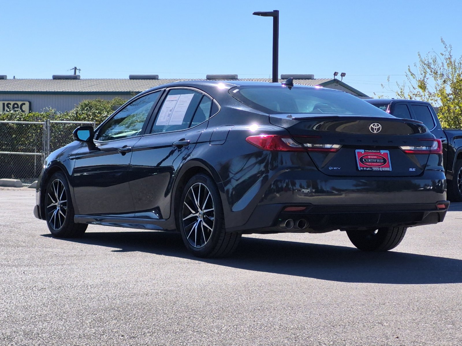 Certified 2025 Toyota Camry SE FWD image 3
