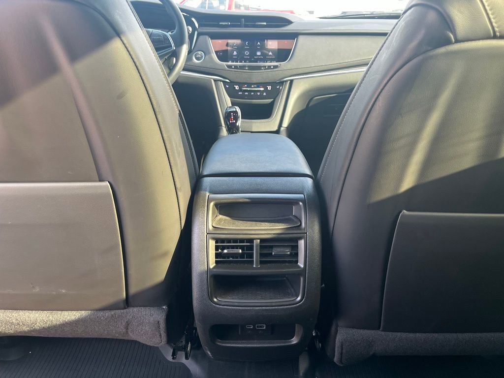 Used 2024 Cadillac XT5 Sportv w/ LPO, Floor Liner Package AWD/4WD image 31
