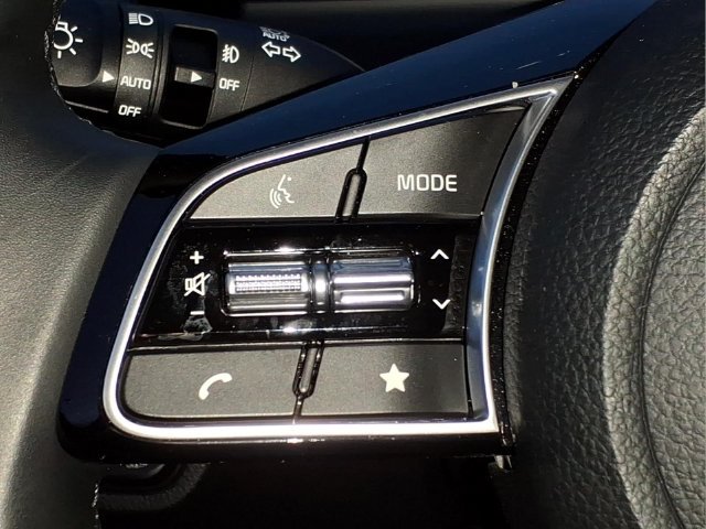 Used 2025 Kia Seltos S FWD image 24