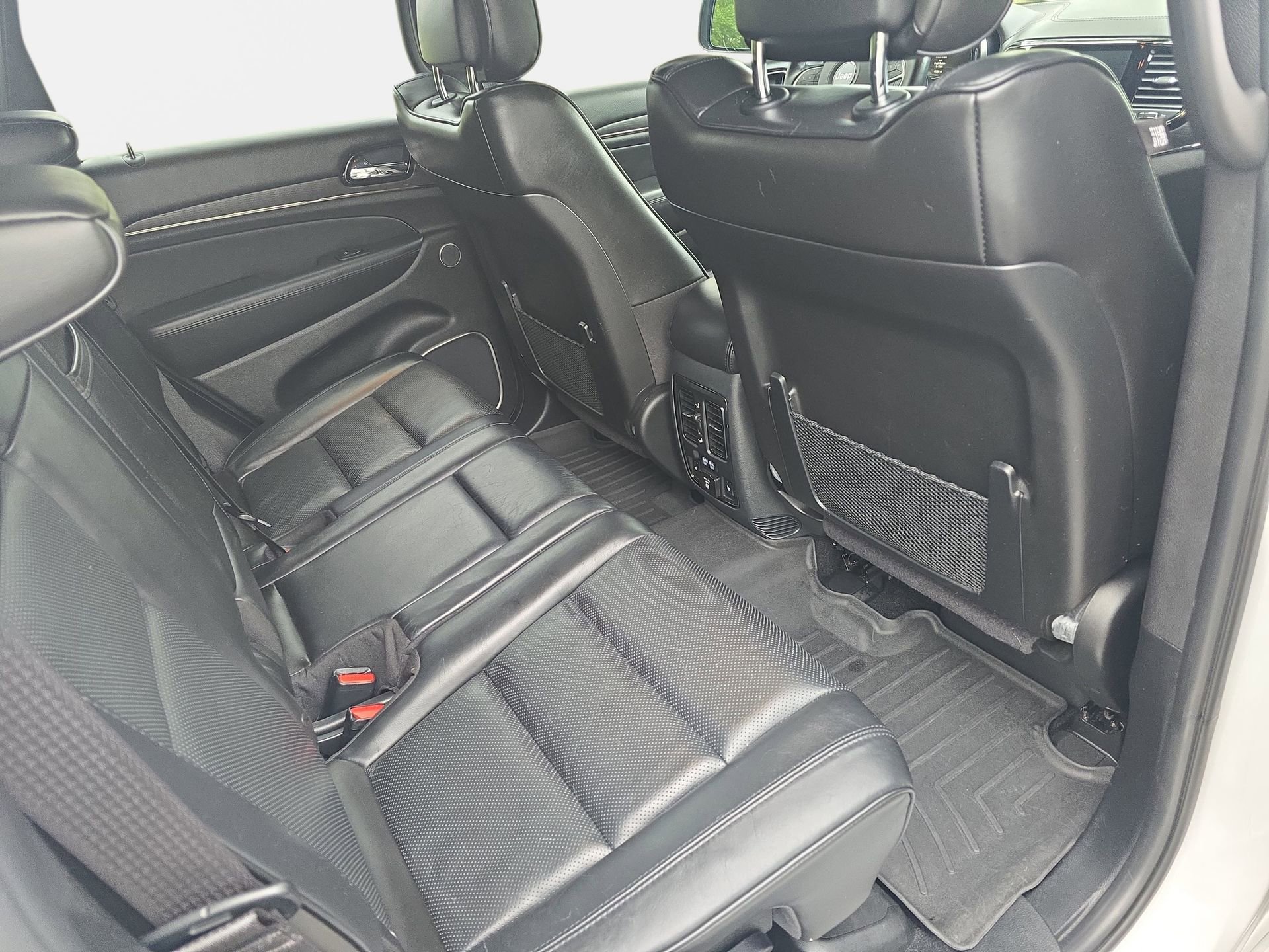 Used 2020 Jeep Grand Cherokee High Altitude AWD/4WD image 11