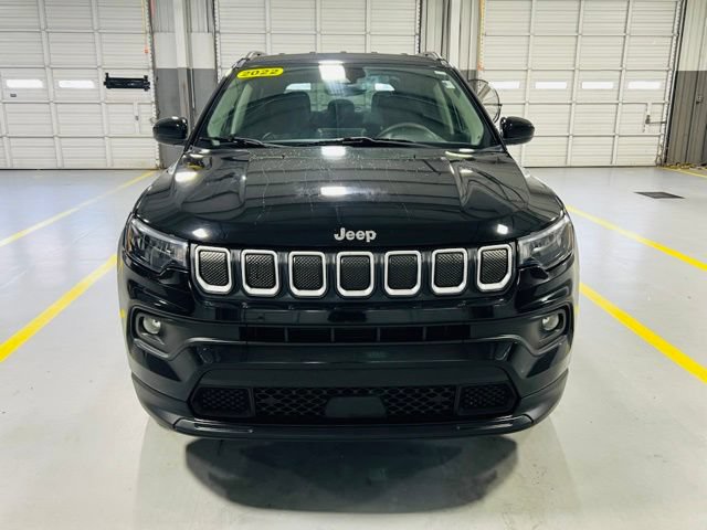 Used 2022 Jeep Compass Latitude FWD image 12
