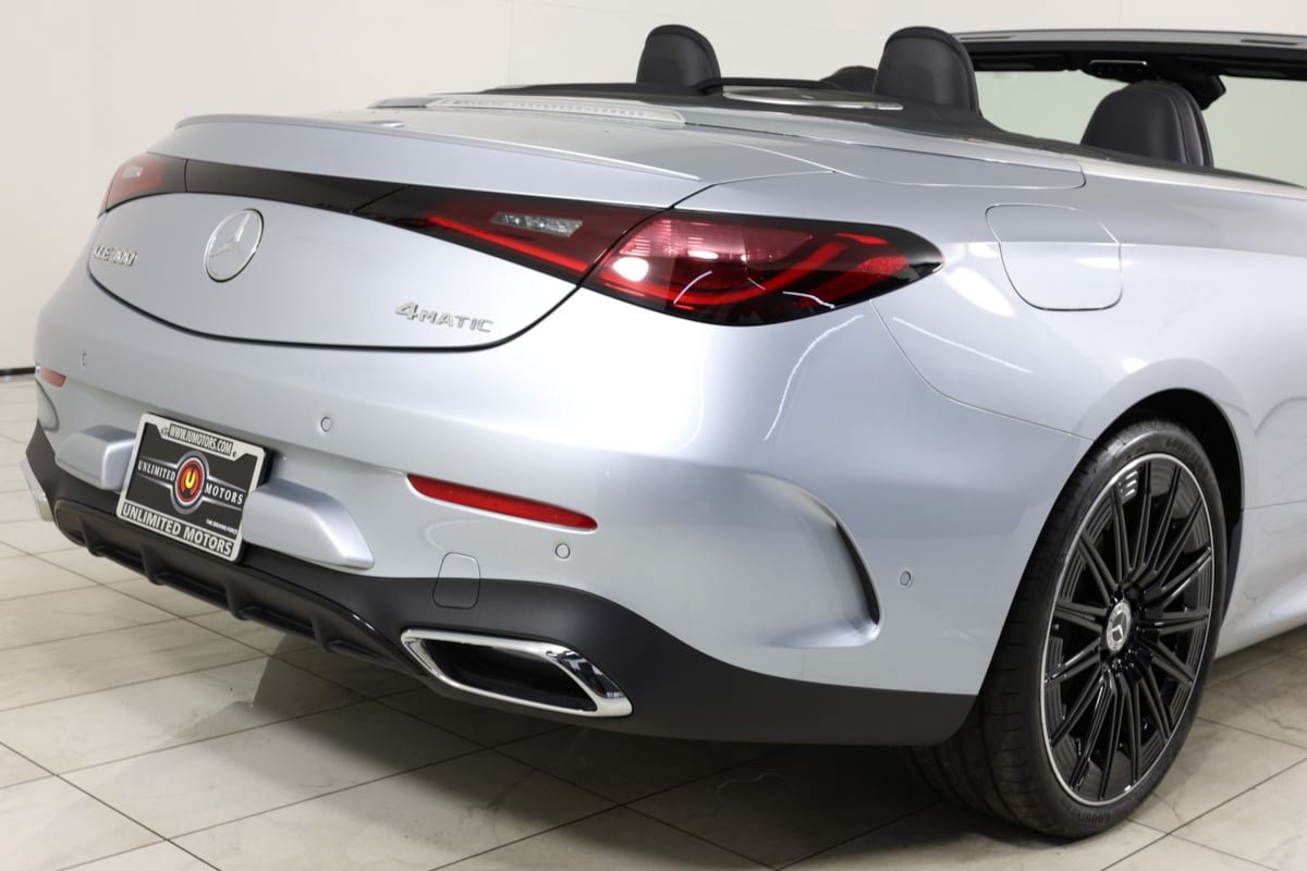 Used 2024 Mercedes-Benz CLE 300 4MATIC Cabriolet image 43