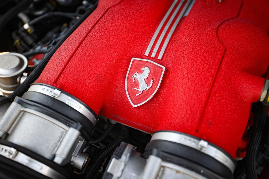 Used 2011 Ferrari California RWD image 26