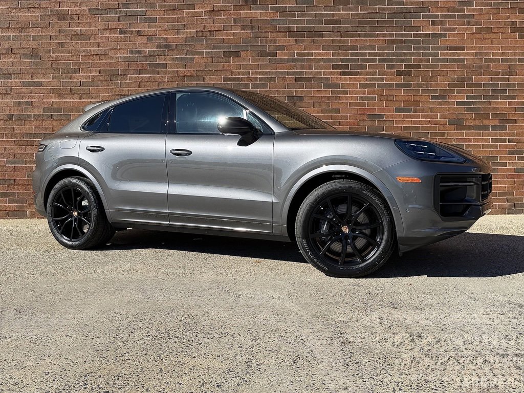 New 2026 Porsche Cayenne Coupe image 9