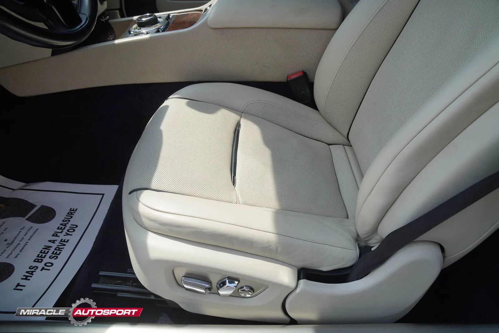 Used 2015 Rolls-Royce Wraith image 16