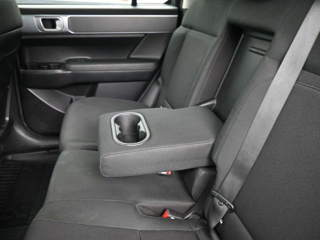 Used 2025 Hyundai Santa Fe SE FWD image 29
