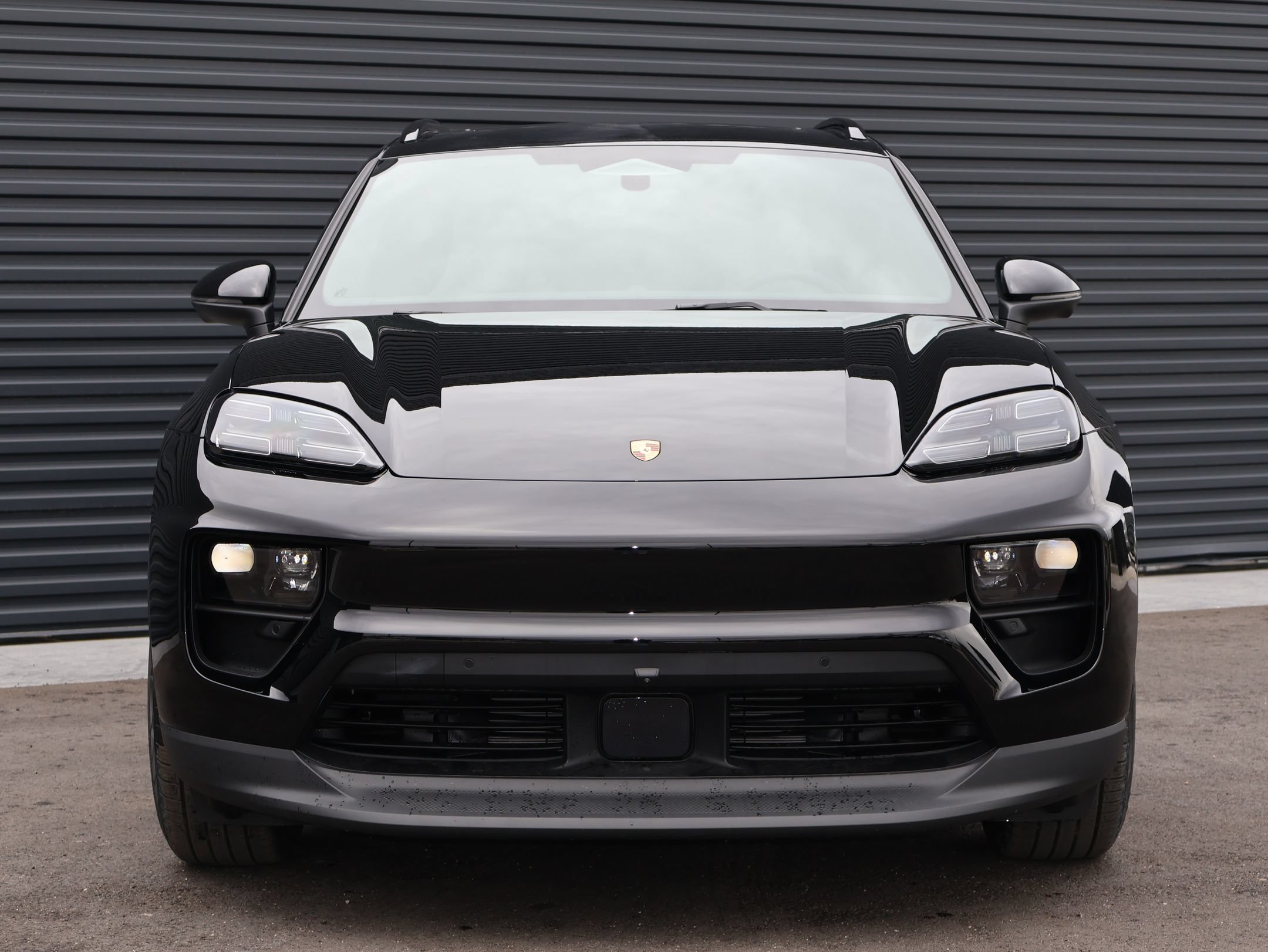 New 2026 Porsche Macan 4 Electric AWD/4WD image 6