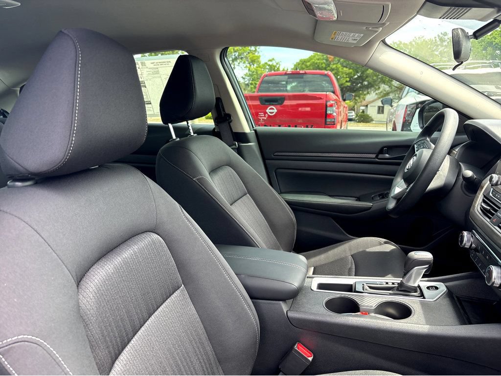 New 2026 Nissan Altima 2.5 SV FWD image 11