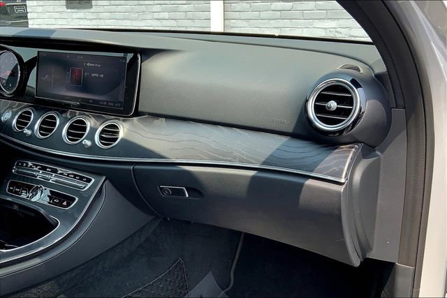 Used 2019 Mercedes-Benz E 300 4MATIC image 15