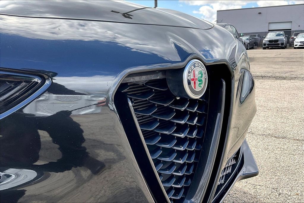Used 2024 Alfa Romeo Stelvio Sprint image 33