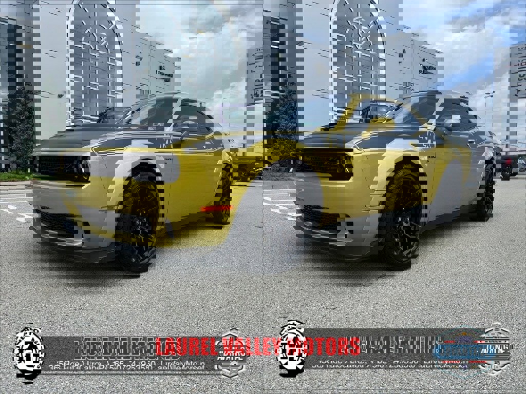 Used 2021 Dodge Challenger R/T Scat Pack image 1