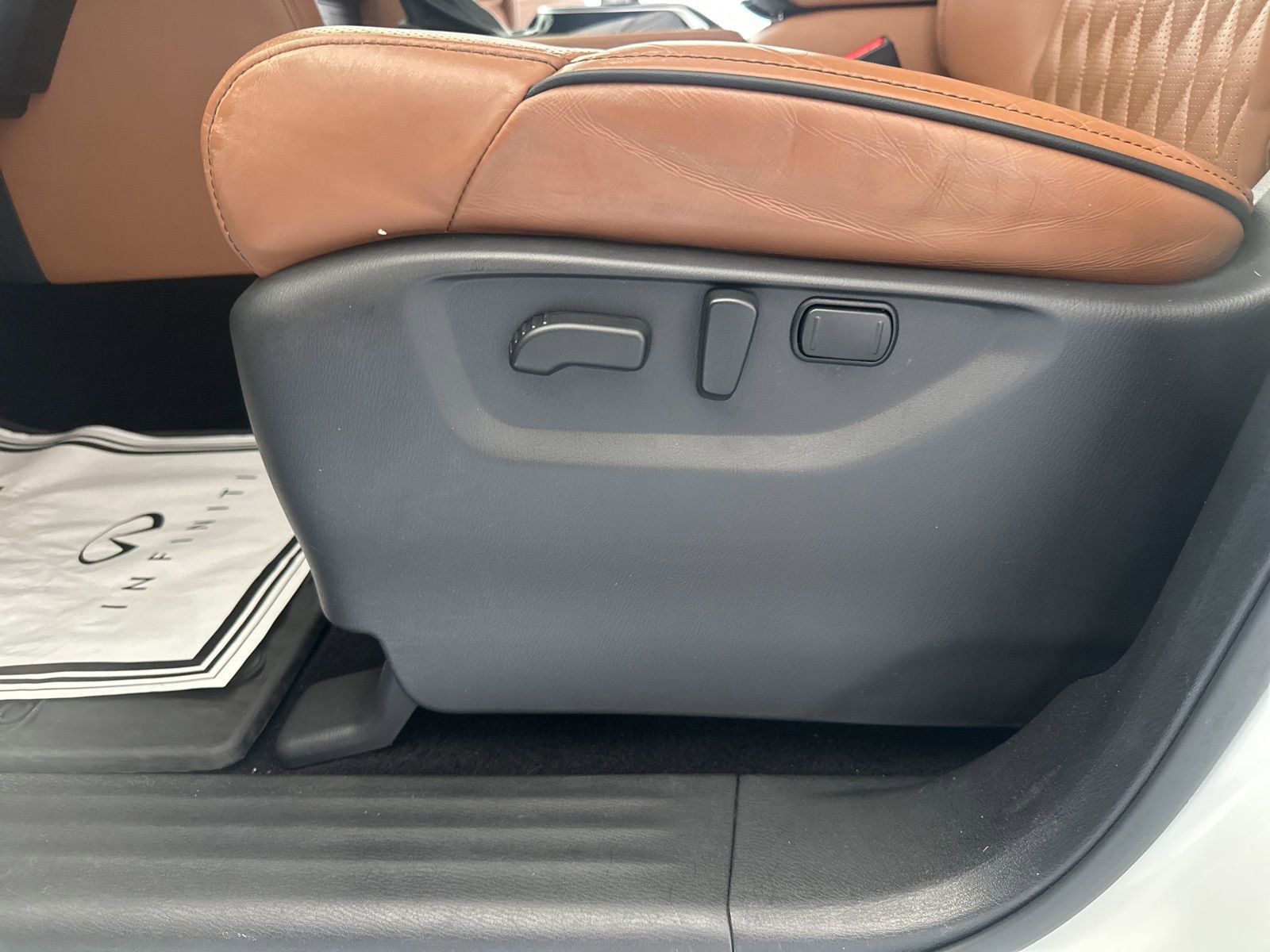 Certified 2023 INFINITI QX80 Sensory w/ Cargo Package AWD/4WD image 20