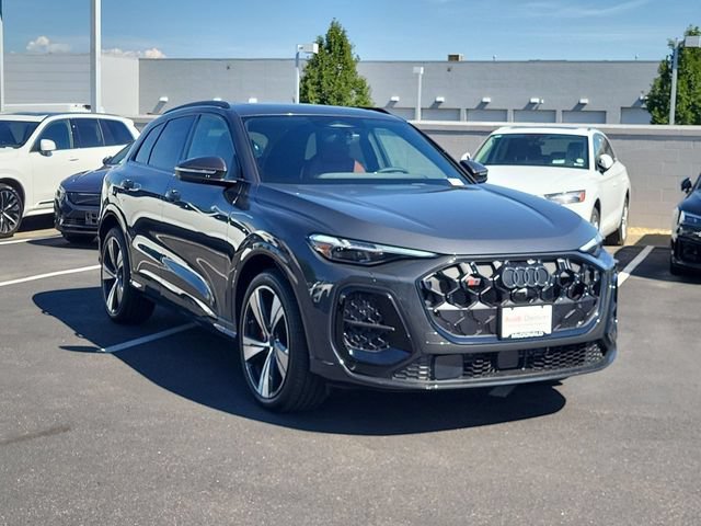 New 2026 Audi SQ5 Prestige AWD/4WD image 2